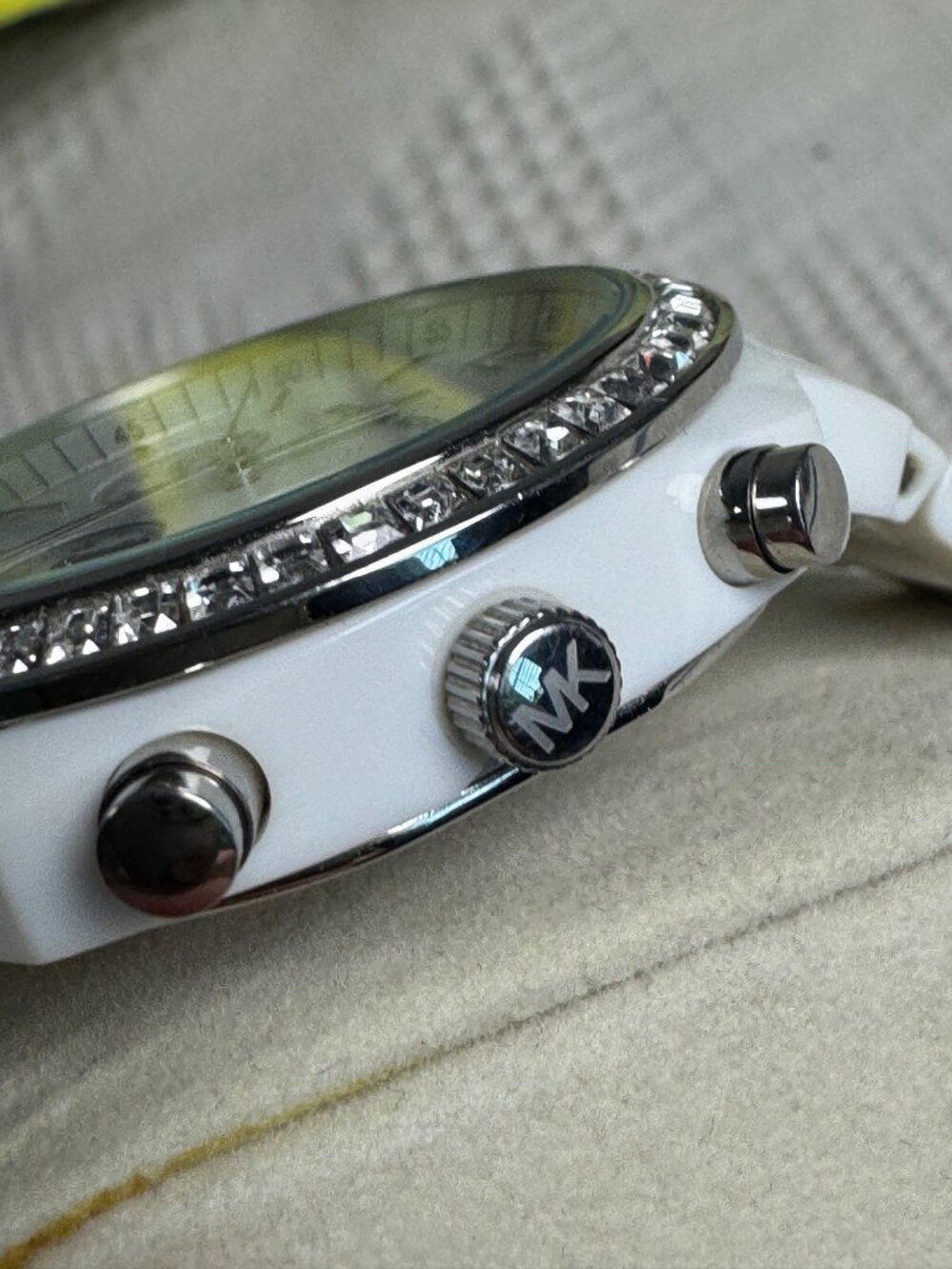 Michael Kors MK5079 Womens White Acrylic Band Watch MOP & Crystal Embellished - Picture 5 of 12